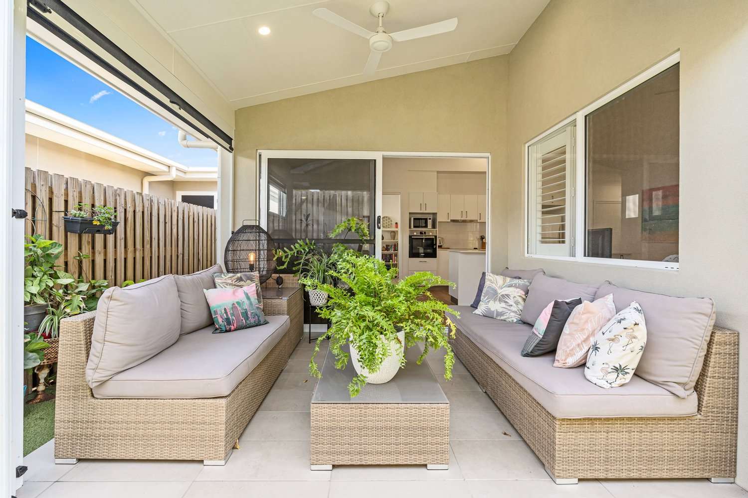 Simplicity and Style – Bright Modern Haven