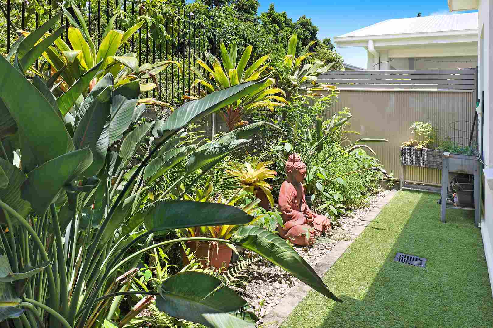 Elevate Your Lifestyle at Halcyon Lakeside – Where Comfort Meets Convenience - Villa 192