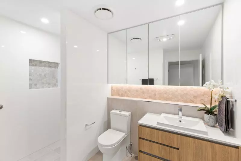 Light, bright and spacious two-bedroom apartment