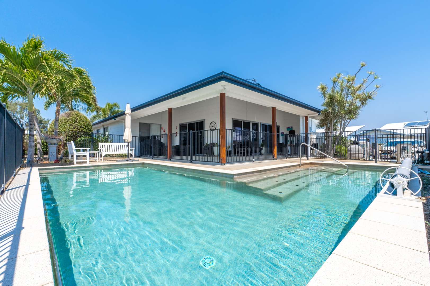 2 Bed + 1 Bath + Powder Room Villa 6