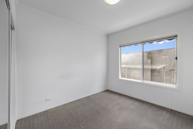 Blank Canvas – Endless Potential!