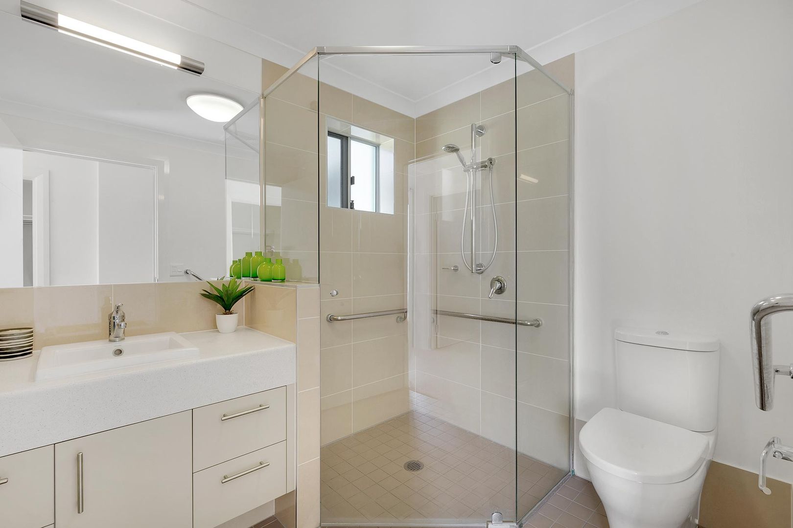 Bush views close to all the action!