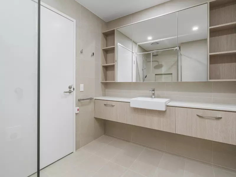 North-Facing Retreat - 'Eagle' Floorplan Design