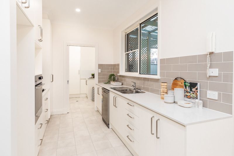 Live in style and prestige by the sea!