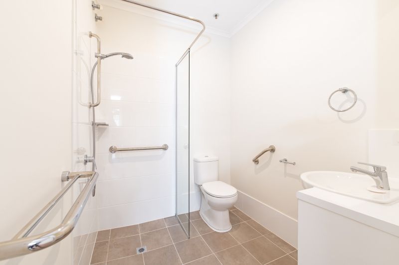 Lovely, light filled serviced apartment