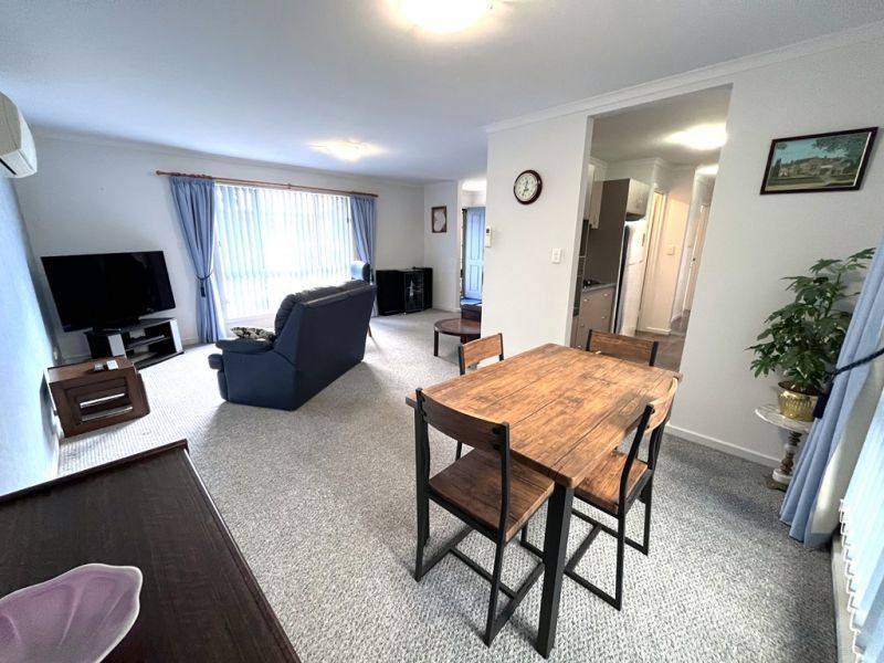 Beautiful Home - Fantastic Location