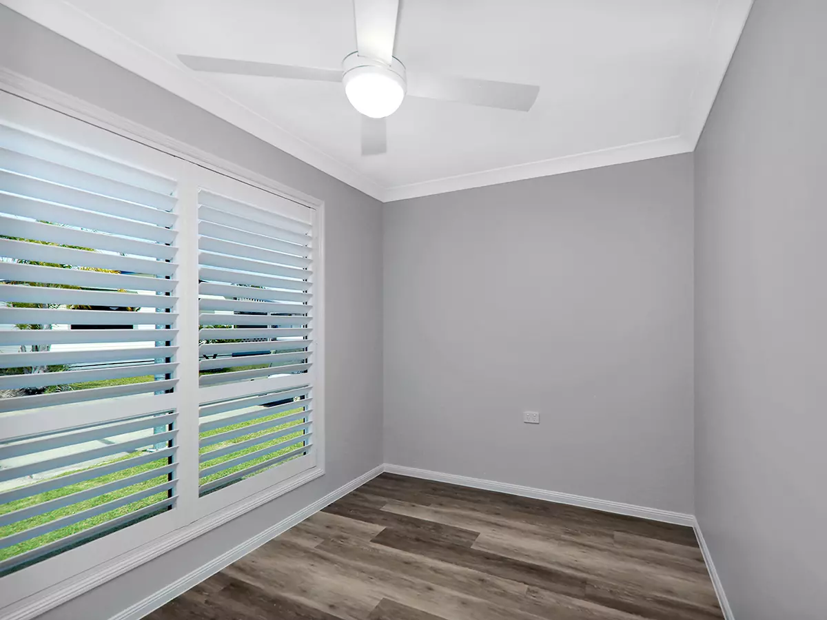 Villa - 2 Bedroom + Enclosed Sun Room + Renovated - SOLD!