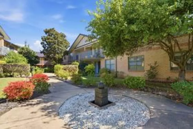 Stunning ground level unit with garden access