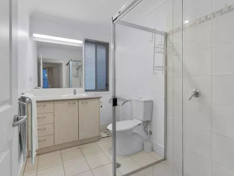 Site 136 - Established Coringa