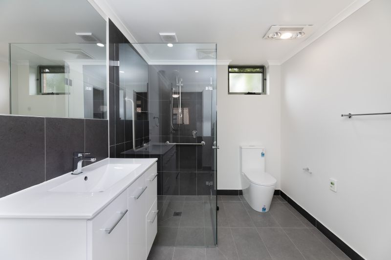 Stylishly refurbished garden style unit with level access throughout, close to all amenities