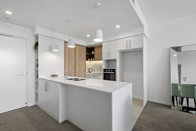 Luxury Top-Floor Living in Central Maroochydore