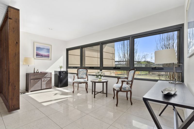 Highly desirable 2 bed + study ground floor apartment