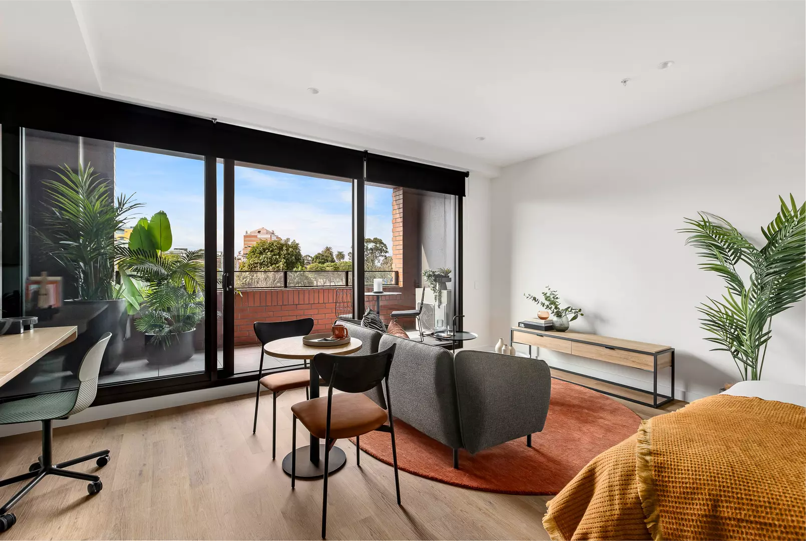Redefine your everyday life at Caulfield Place — brand new, premium build-to-rent apartments in Caulfield, Melbourne.