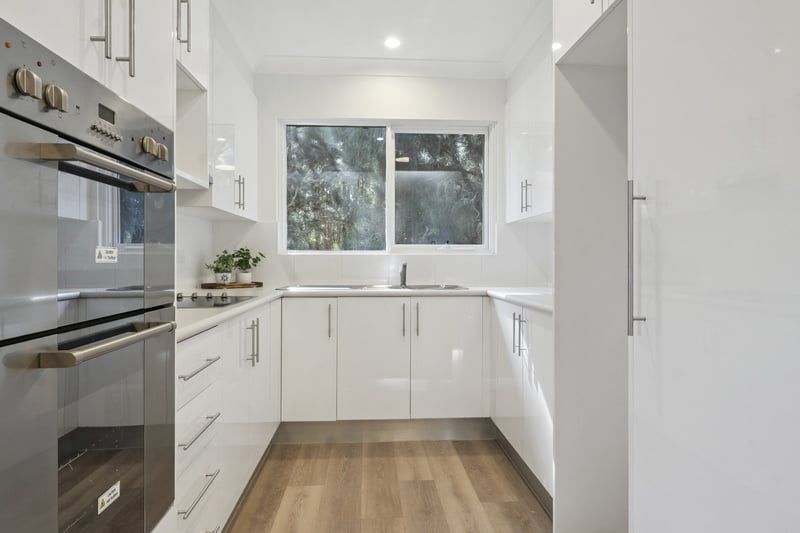 Stylish First-Floor Retreat with Study and Leafy Balcony Outlook