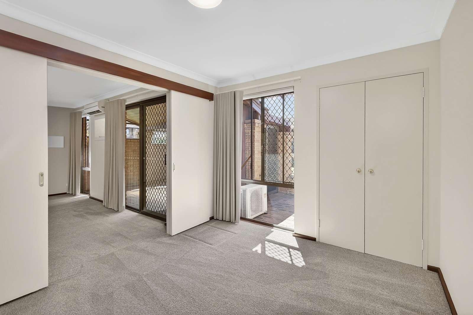 Well appointed villa close to amenities