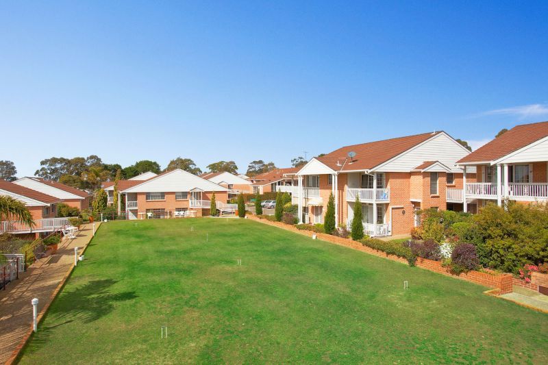 Perfectly located ground floor unit with tranquil garden surrounds.