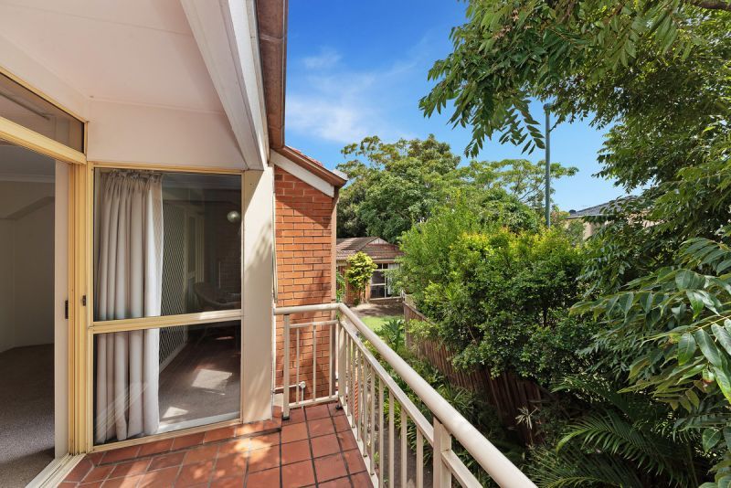 FULLY RENOVATED NORTH FACING STUNNER