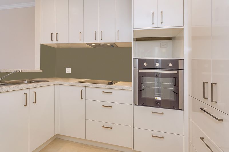 STUNNING NORTH FACING GROUND FLOOR APARTMENT