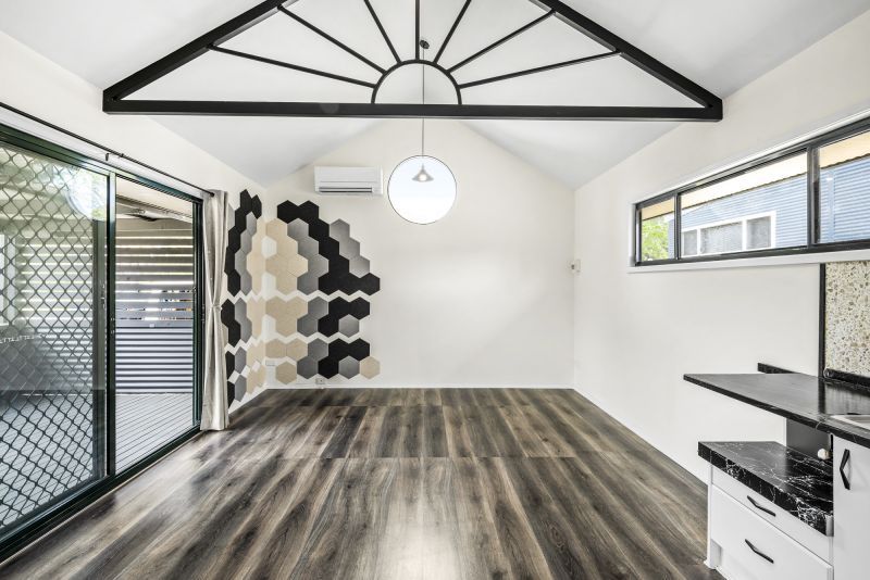 Modern Haven - Relaxed Indoor-Outdoor Living