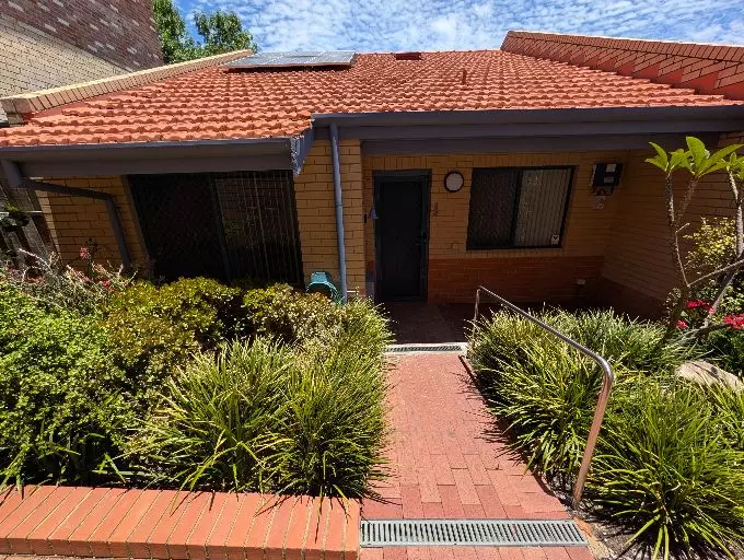 Renovated Villa for Over 55's