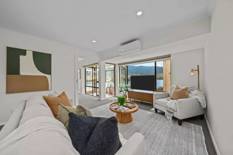 Modern villa with views of Bilton Bay