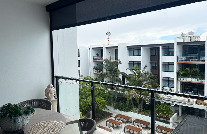 North facing, top floor apartment with lovely view of central gardens