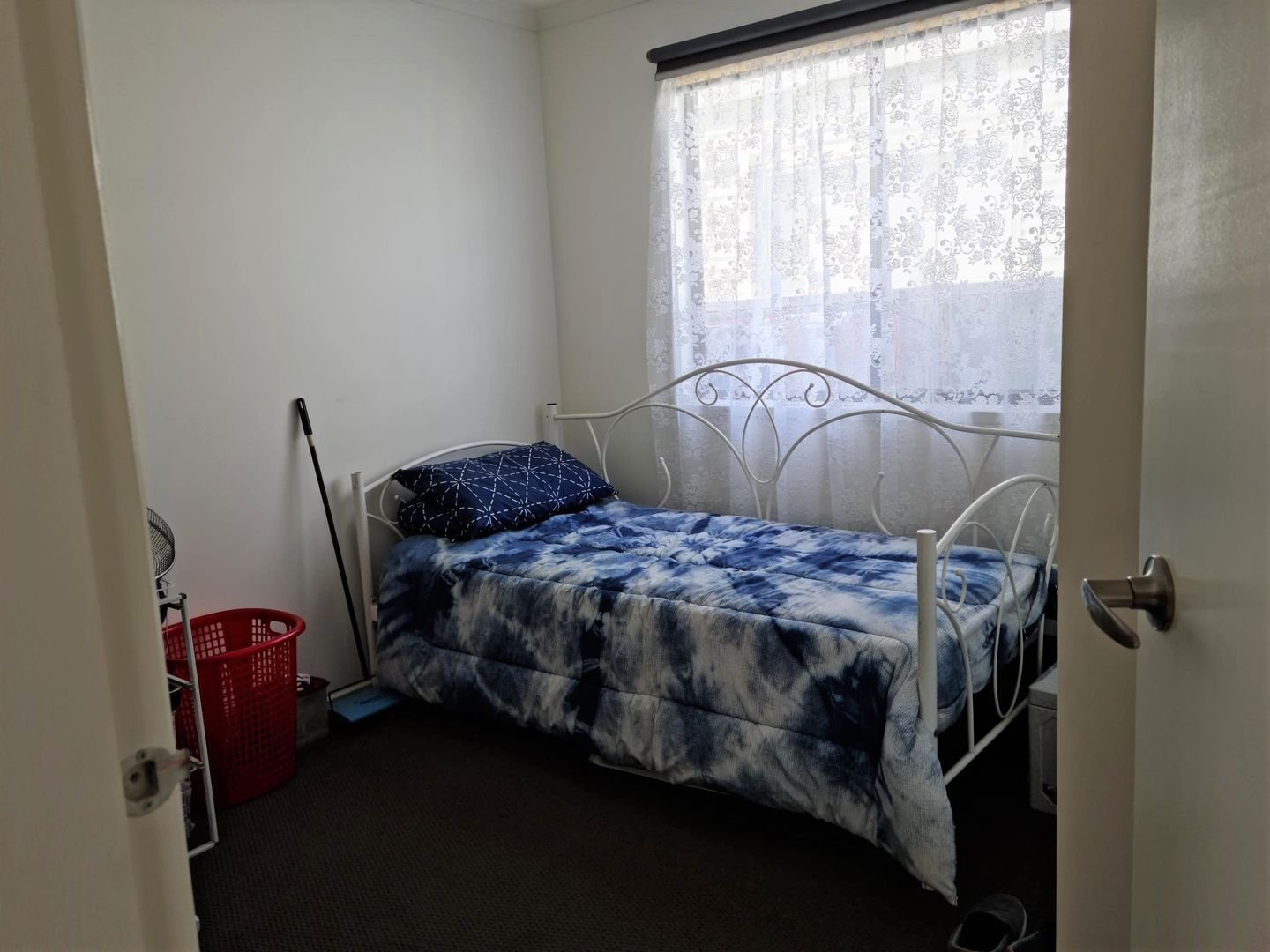 Over 50's Living - Near New 2 Bedroom Home