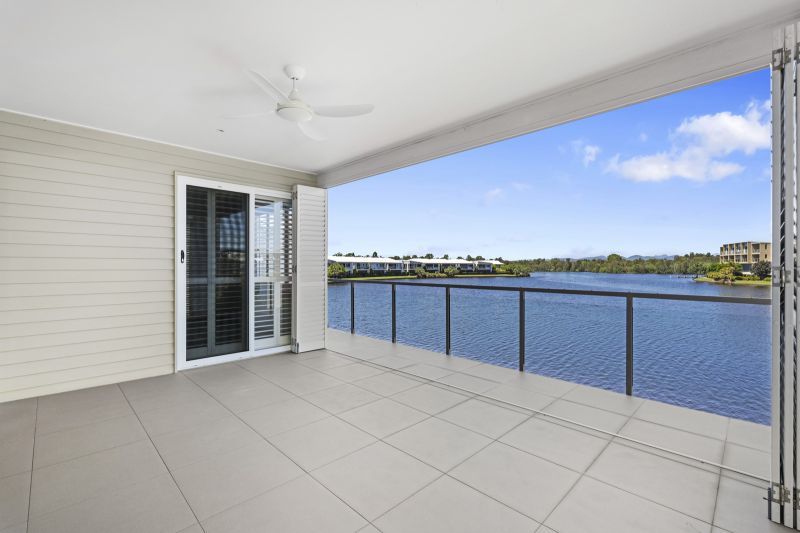 Stunning Three Bedroom Luxury Home with Breathtaking Water Views