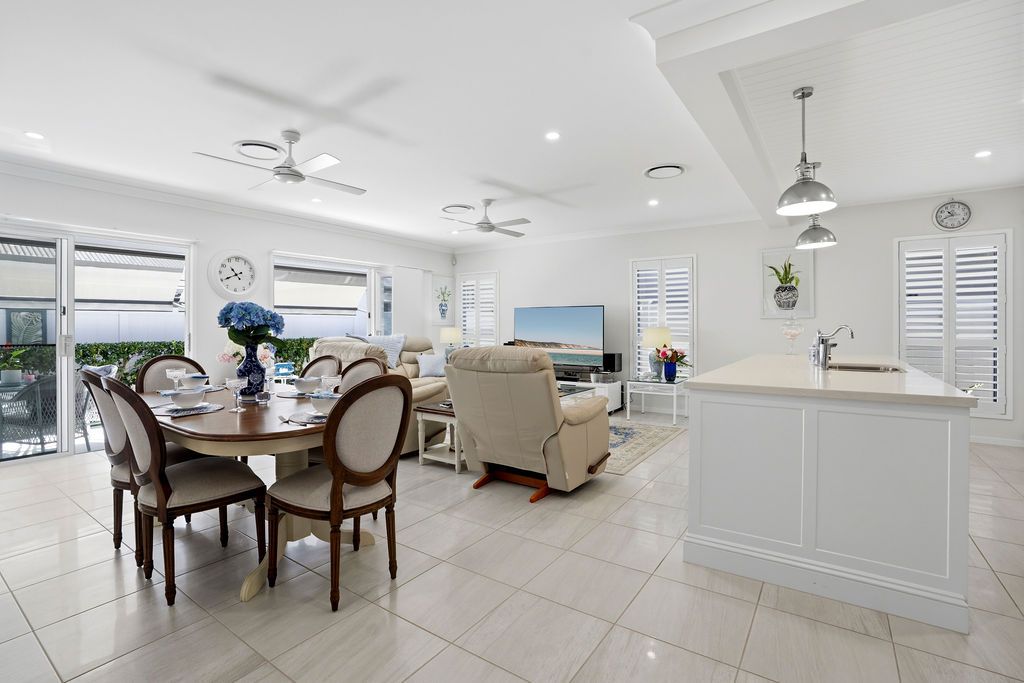 101 Beachmere Bay