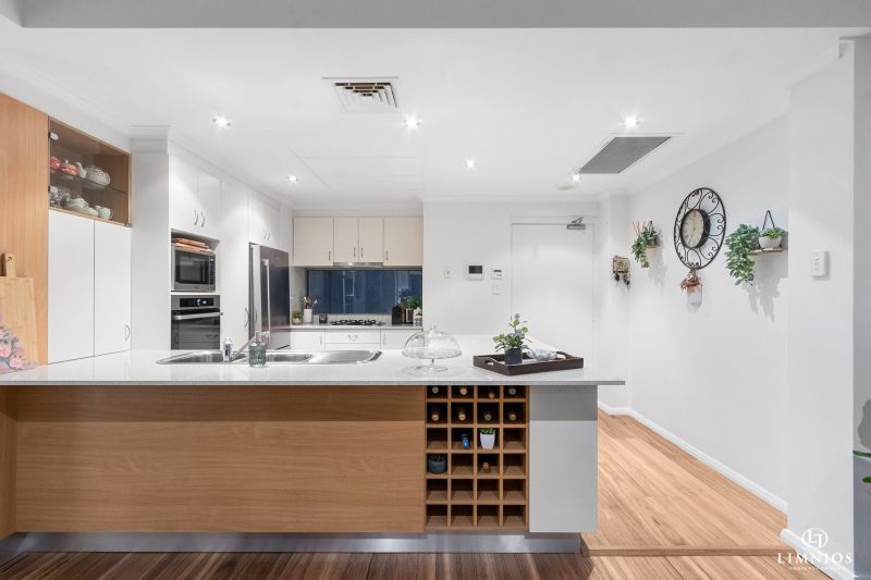 Oversize apartment with park views!