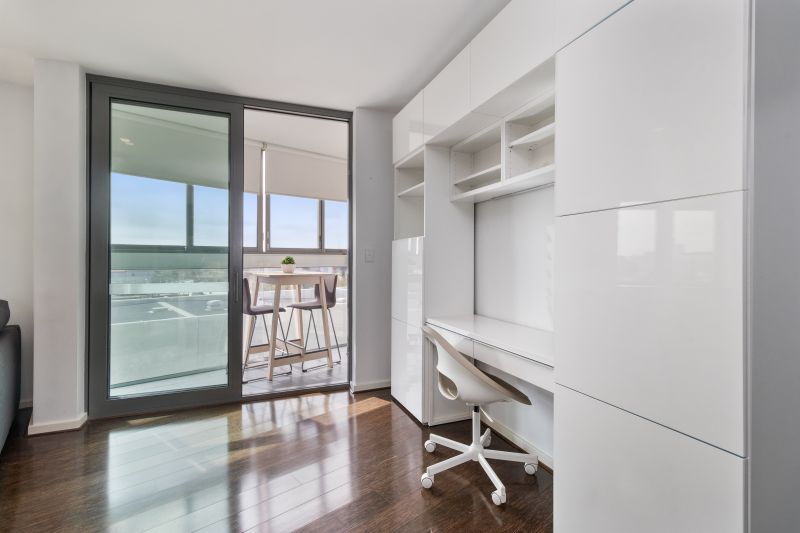 Luxurious Urban Living in Central Location!