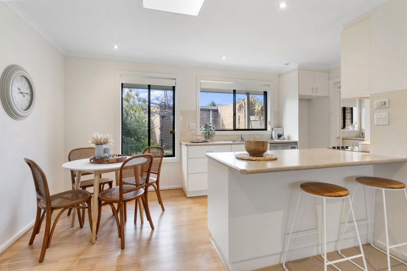 Lovely, light & bright 1br unit at Morven Manor