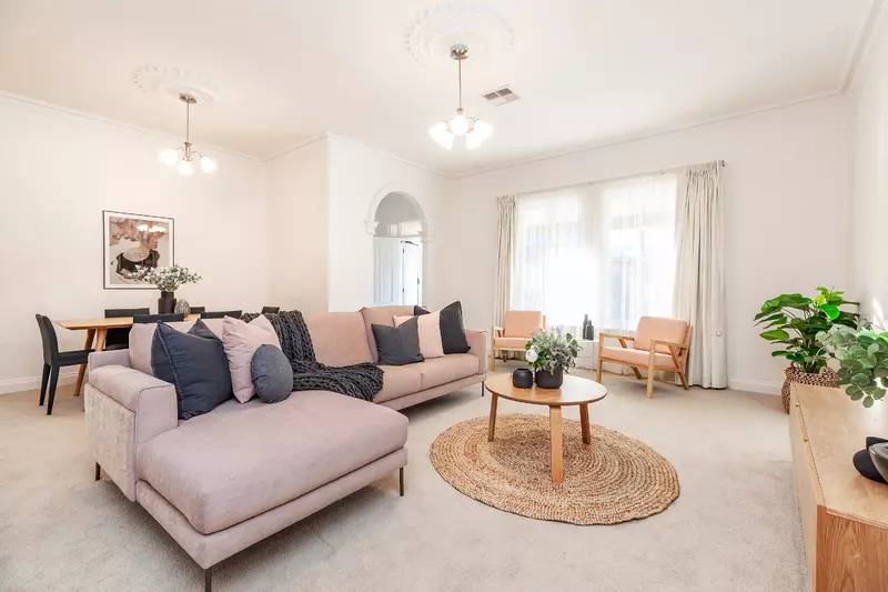 Live in style and prestige by the sea!