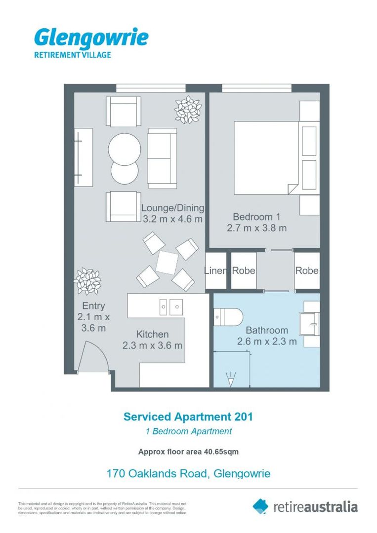 Enclosed courtyard, perfect for a small pet