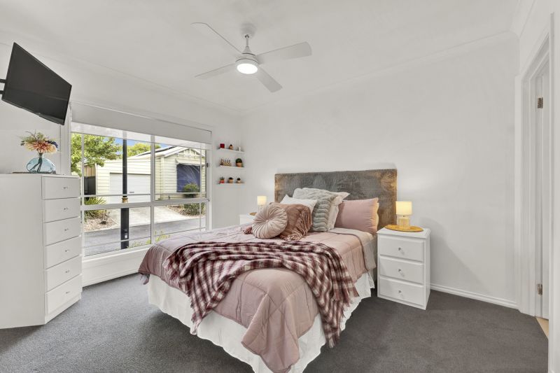Lifestyle Communities Brookfield - Stunning refurbished home in a prime location