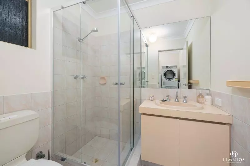 Super Spacious Townhouse!