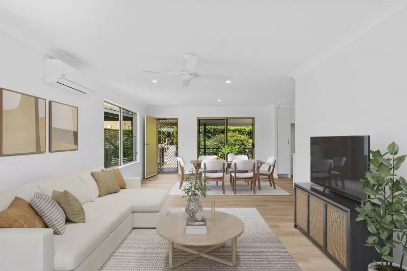 Elevated 2-bedroom villa surrounded by trees