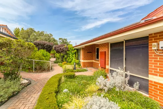 Well-appointed villa nearby to amenities