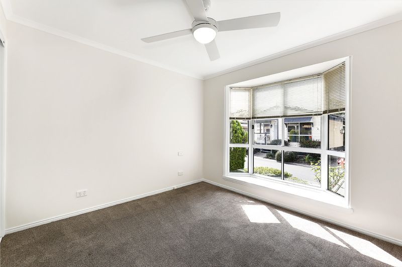 Pet friendly home in welcoming over 55s community