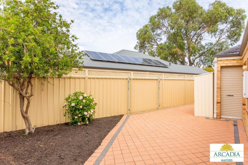 ARCADIA WATERS MANDURAH - ENJOY RETIREMENT WITH THIS 2 BED 2 BATH HOME