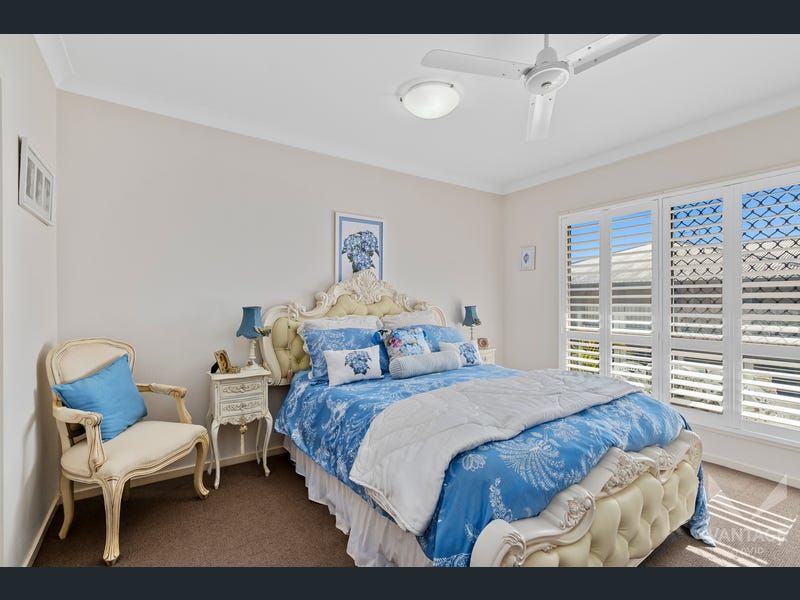 Hamptons style Living at Vantage Eagleby Pines