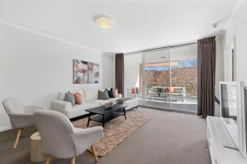 Contemporary Luxury Lifestyle!