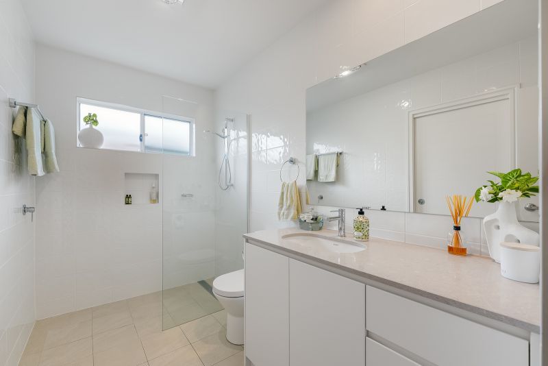 Luxurious Lifestyle Awaits - Immaculate Home in Prime Location!