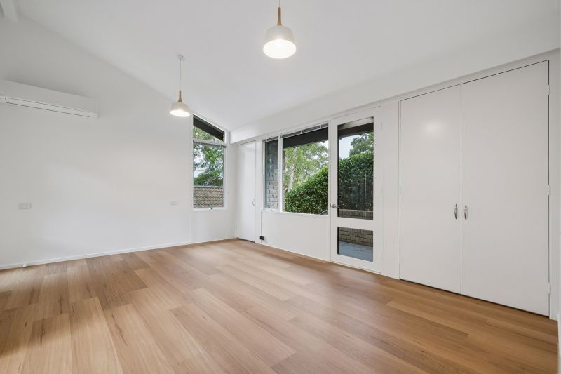Bright, private & perfectly positioned villa