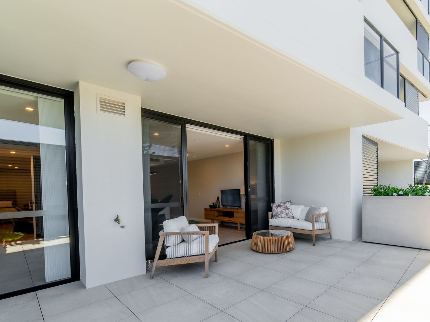 Apartment 410 - 2 Bed + 2 Bath + Study Nook