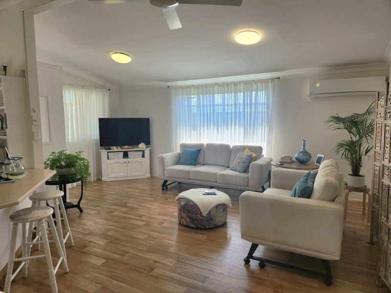 Sunny & Stylish  Home