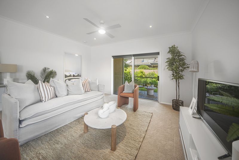 Light-filled modern villa