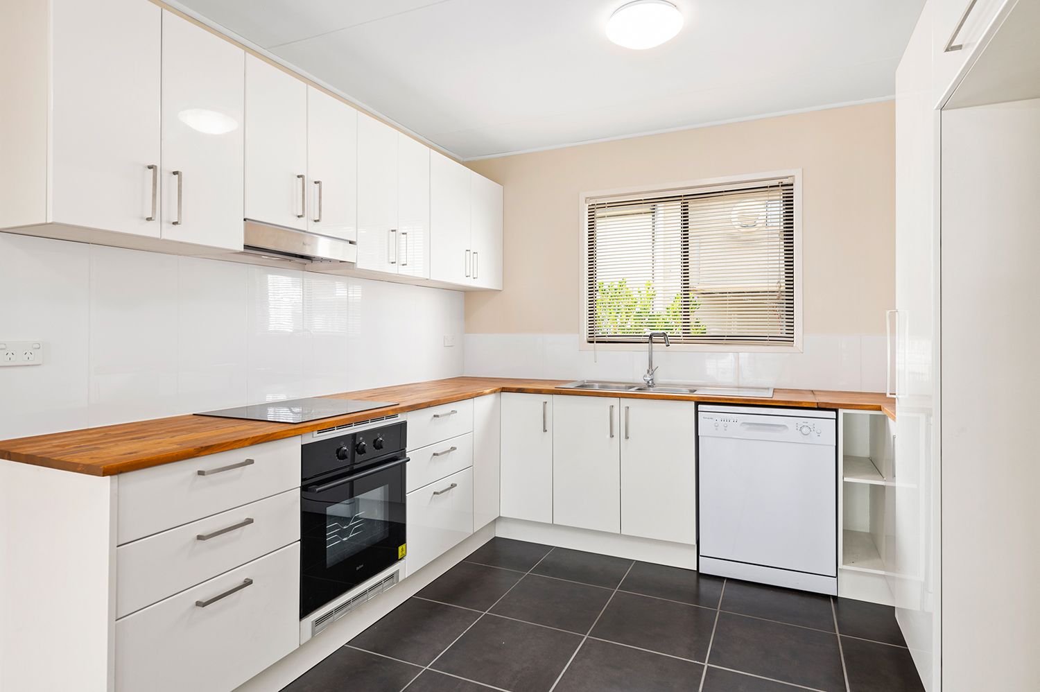 Move Straight In - Fully Renovated Home