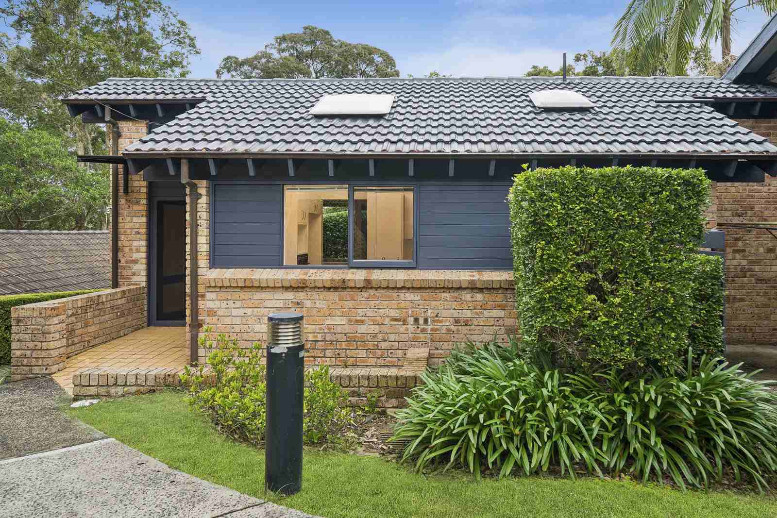 Bright, private & perfectly positioned villa