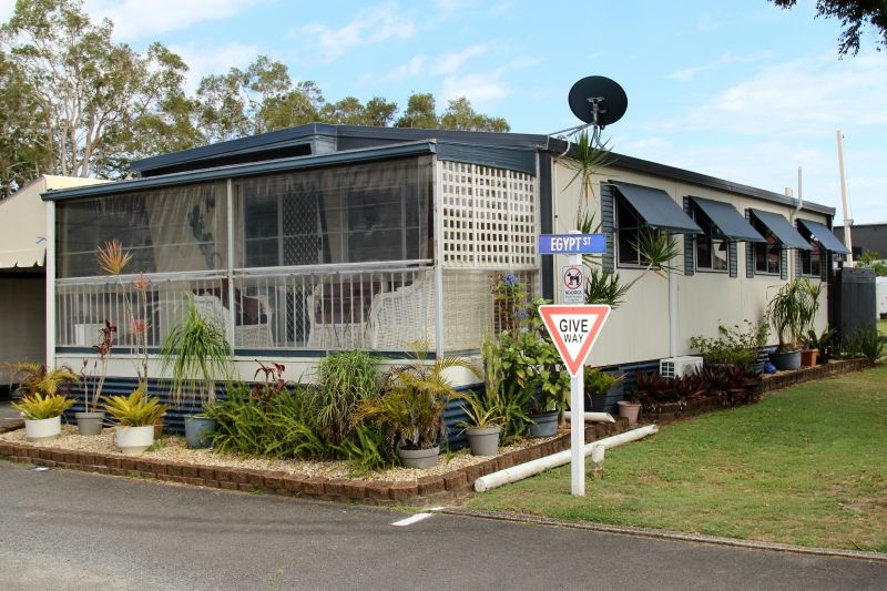 Pyramid Holiday Park - Over 50's residential park, situated just minutes from Tweed Heads/Coolangatta.